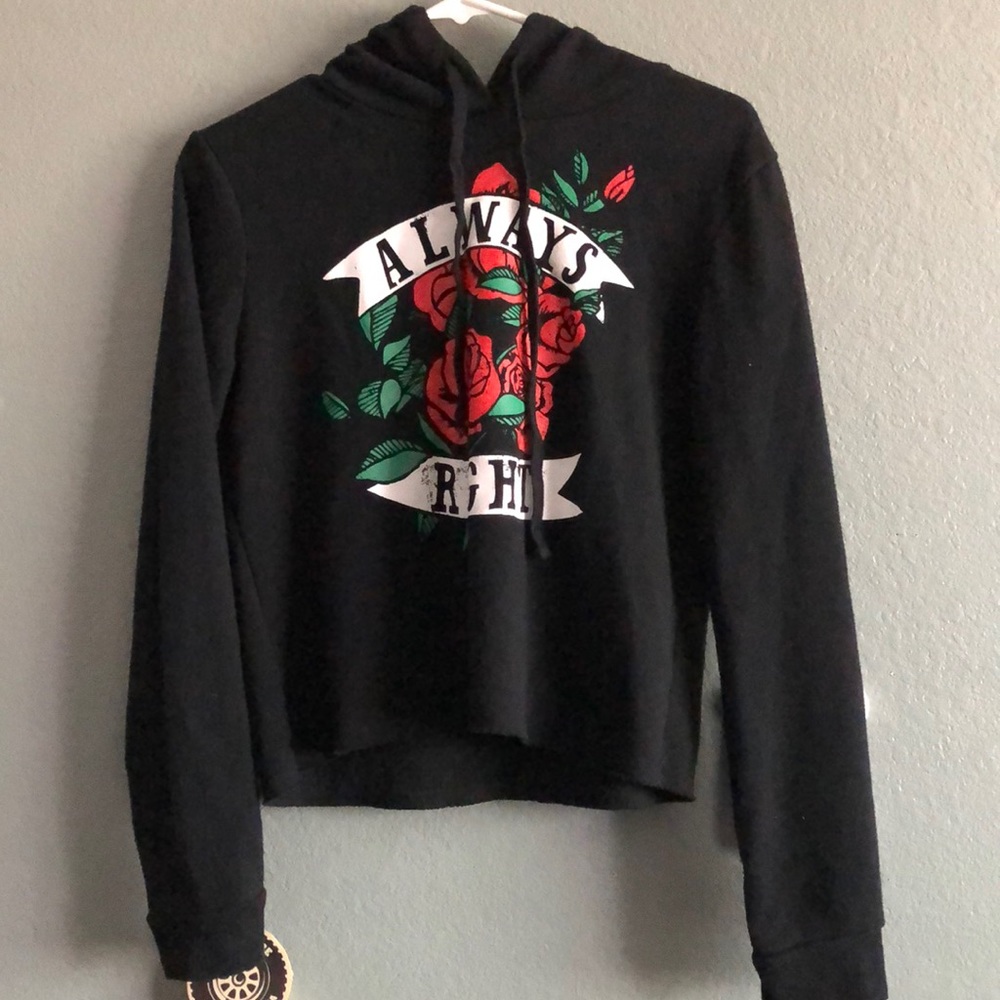Sweatshirt
